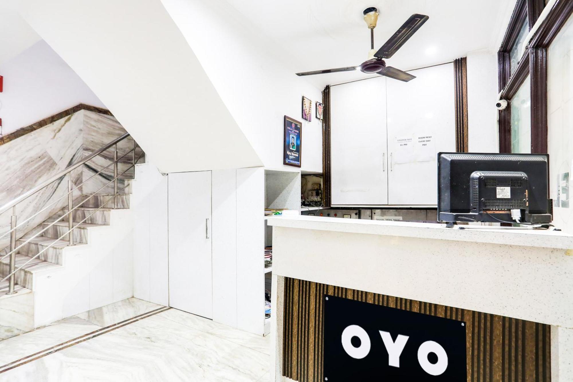 Hotel O Anchal Dx Нью-Дели Экстерьер фото