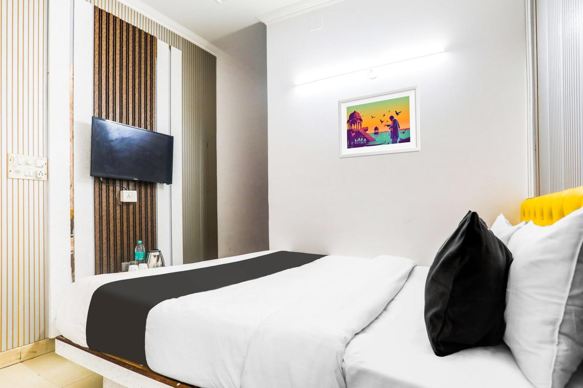 Hotel O Anchal Dx Нью-Дели Экстерьер фото